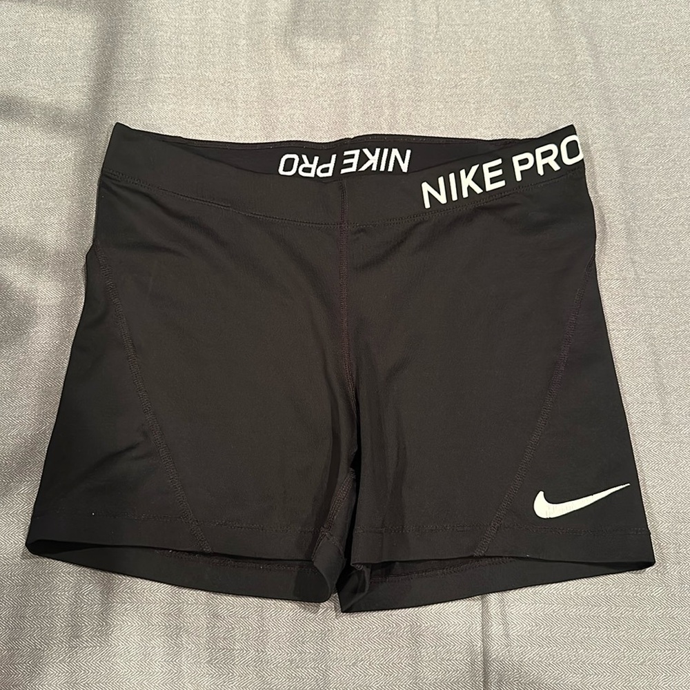 Nike Pro